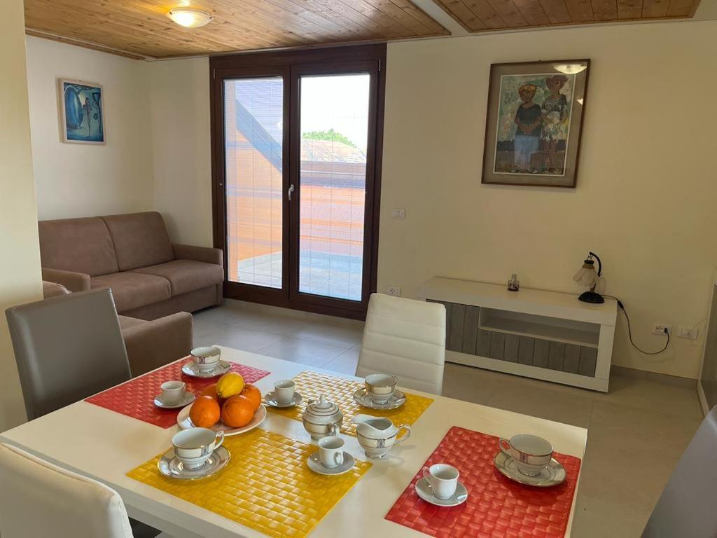 Perla Top Floor Apartment Sirmione Exterior foto