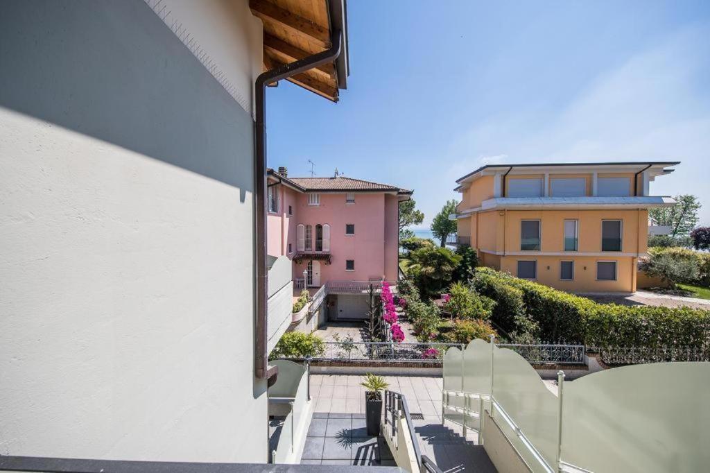 Perla Top Floor Apartment Sirmione Exterior foto